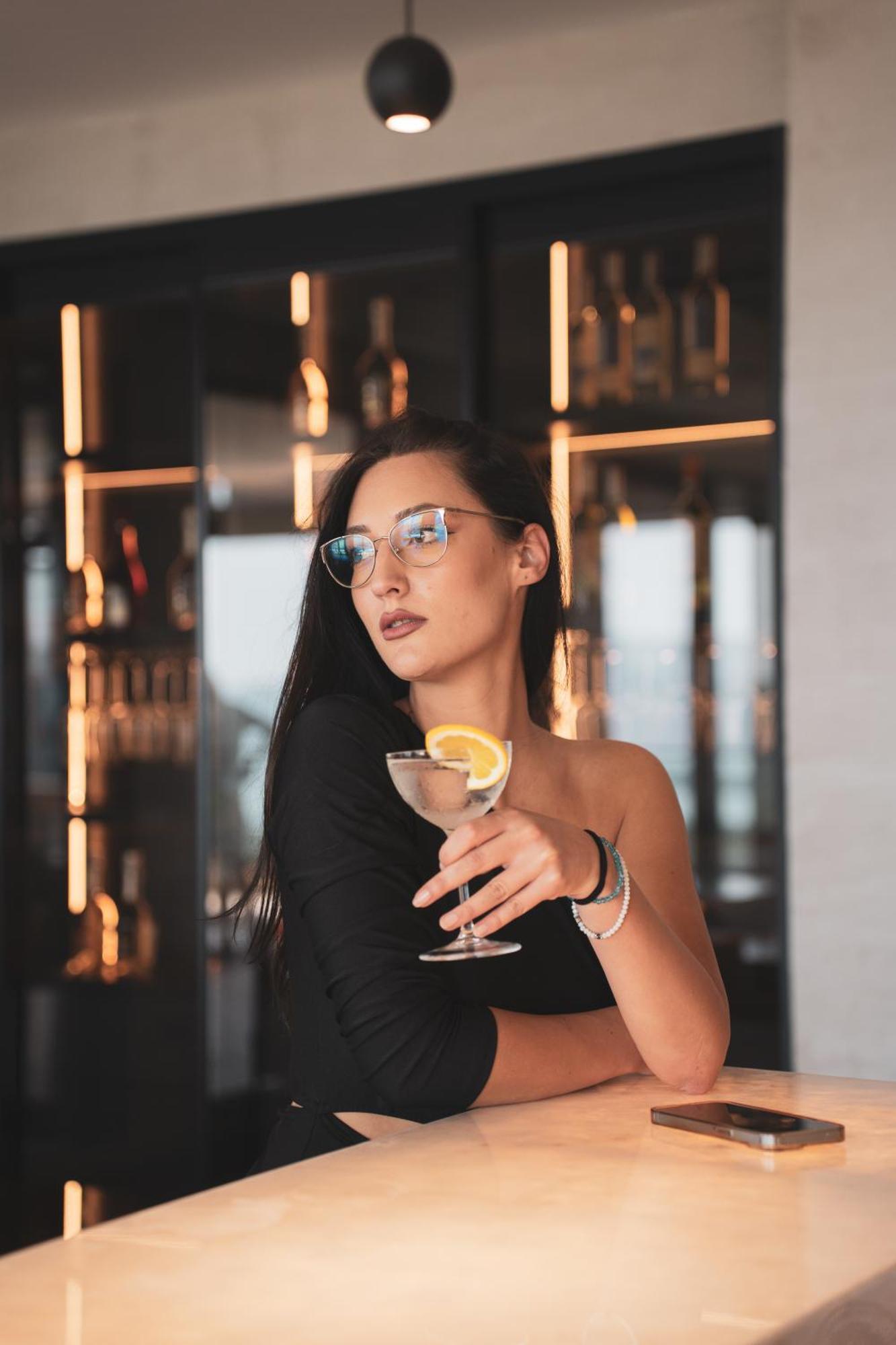 Hotel Royal Blue & Residences Kavac