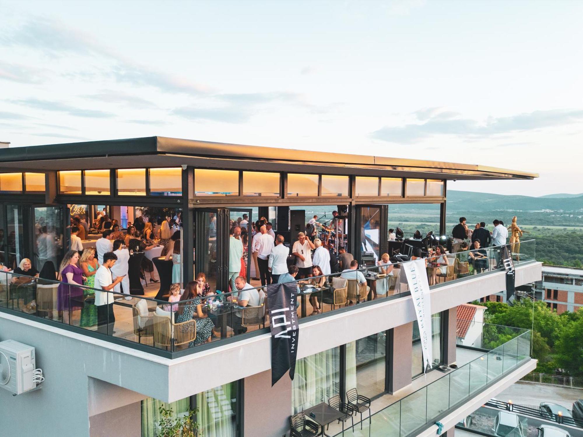 Royal Blue & Residences Hotel