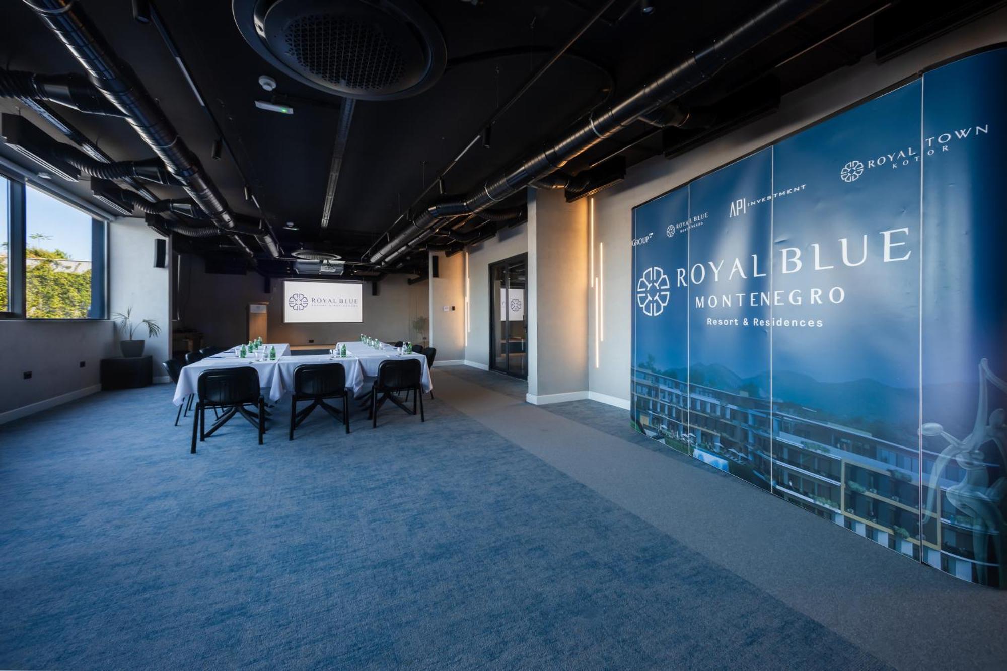 Royal Blue & Residences Hotel