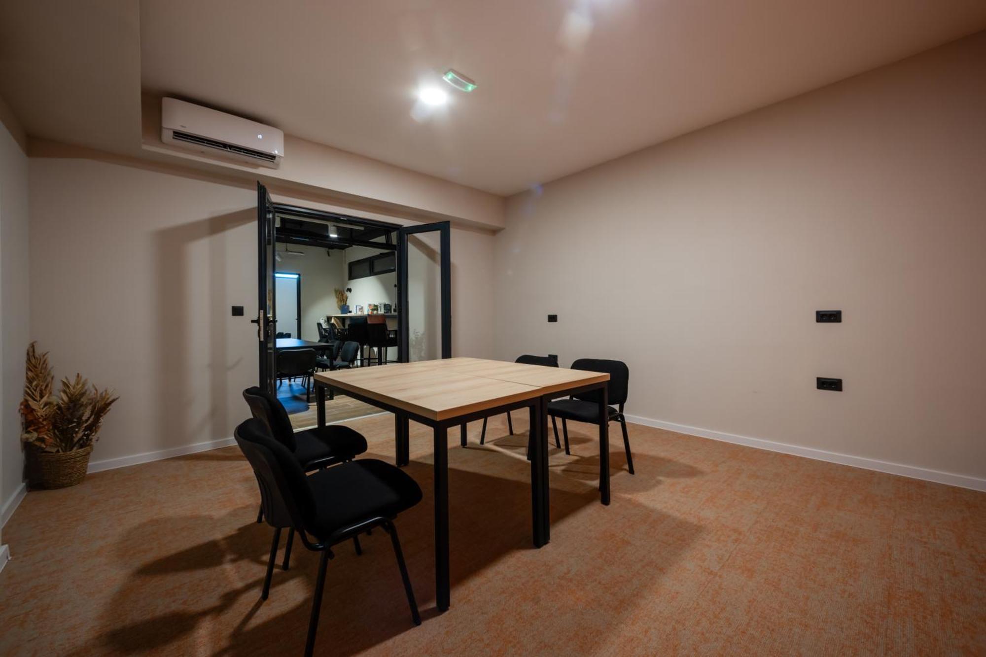 Hotel Royal Blue & Residences