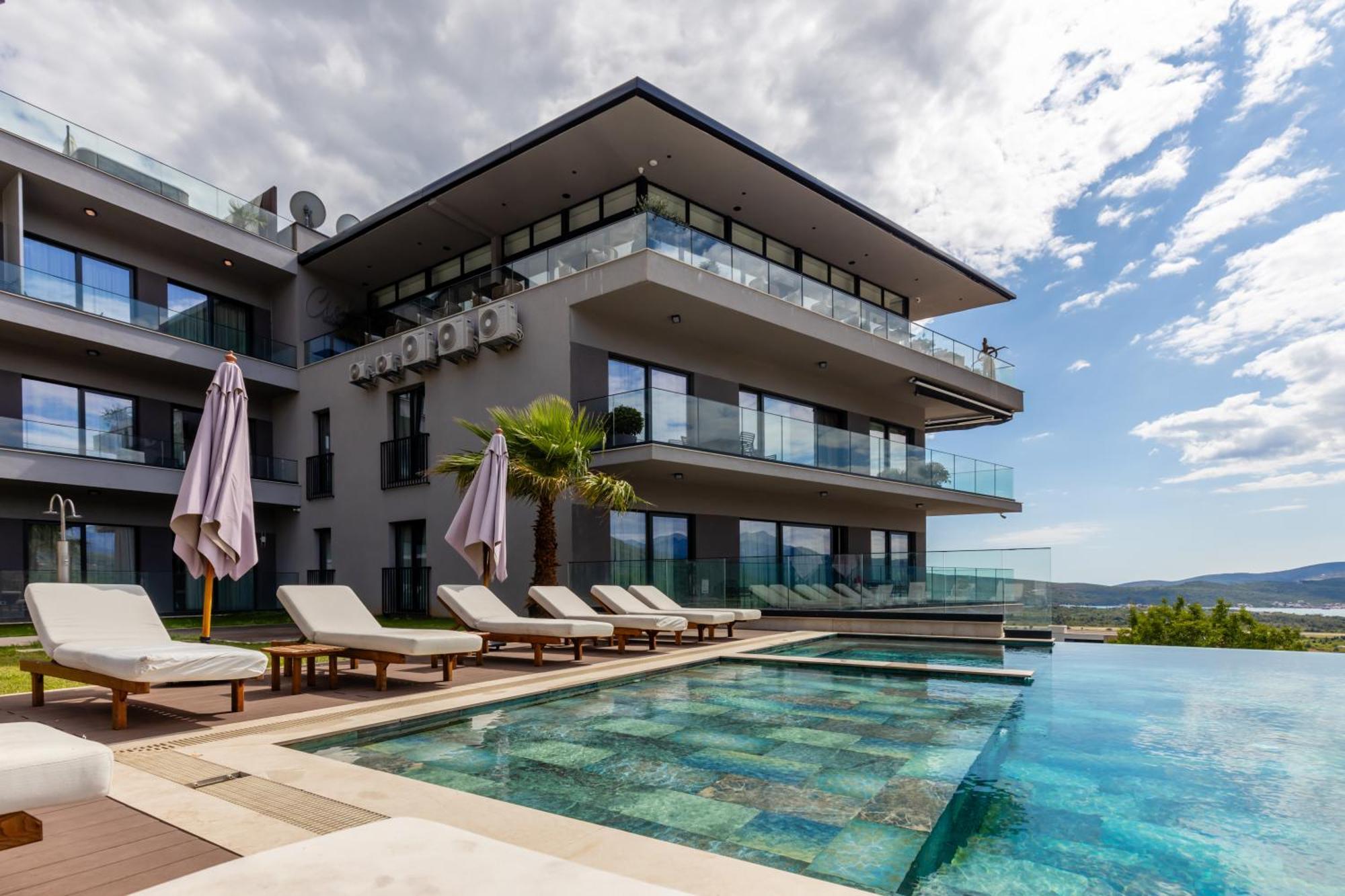 Royal Blue & Residences
