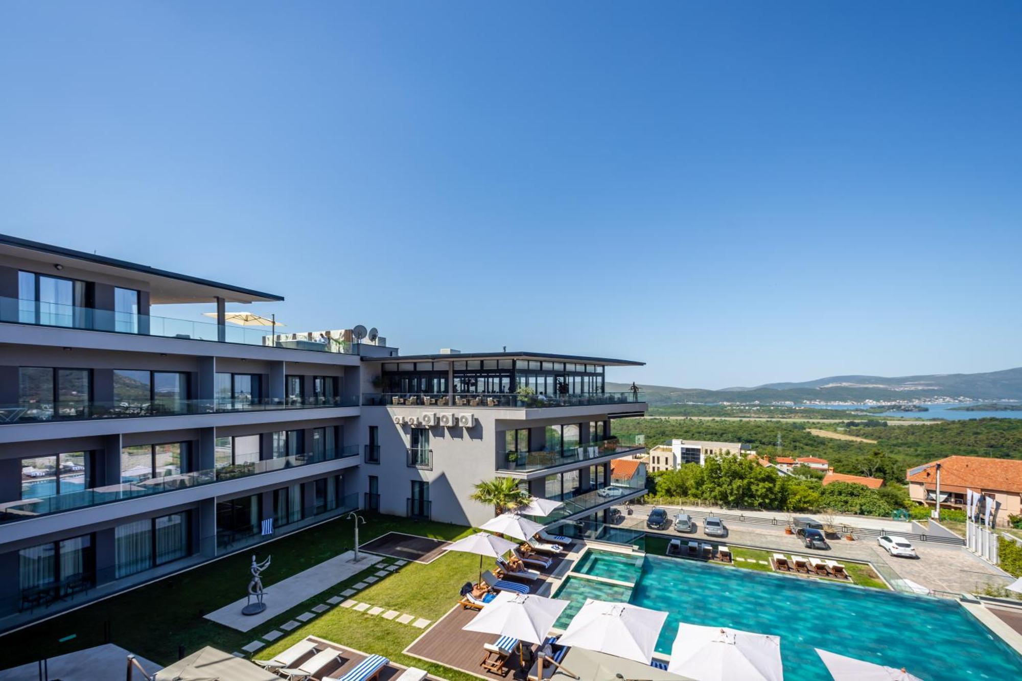 Hotel Royal Blue & Residences
