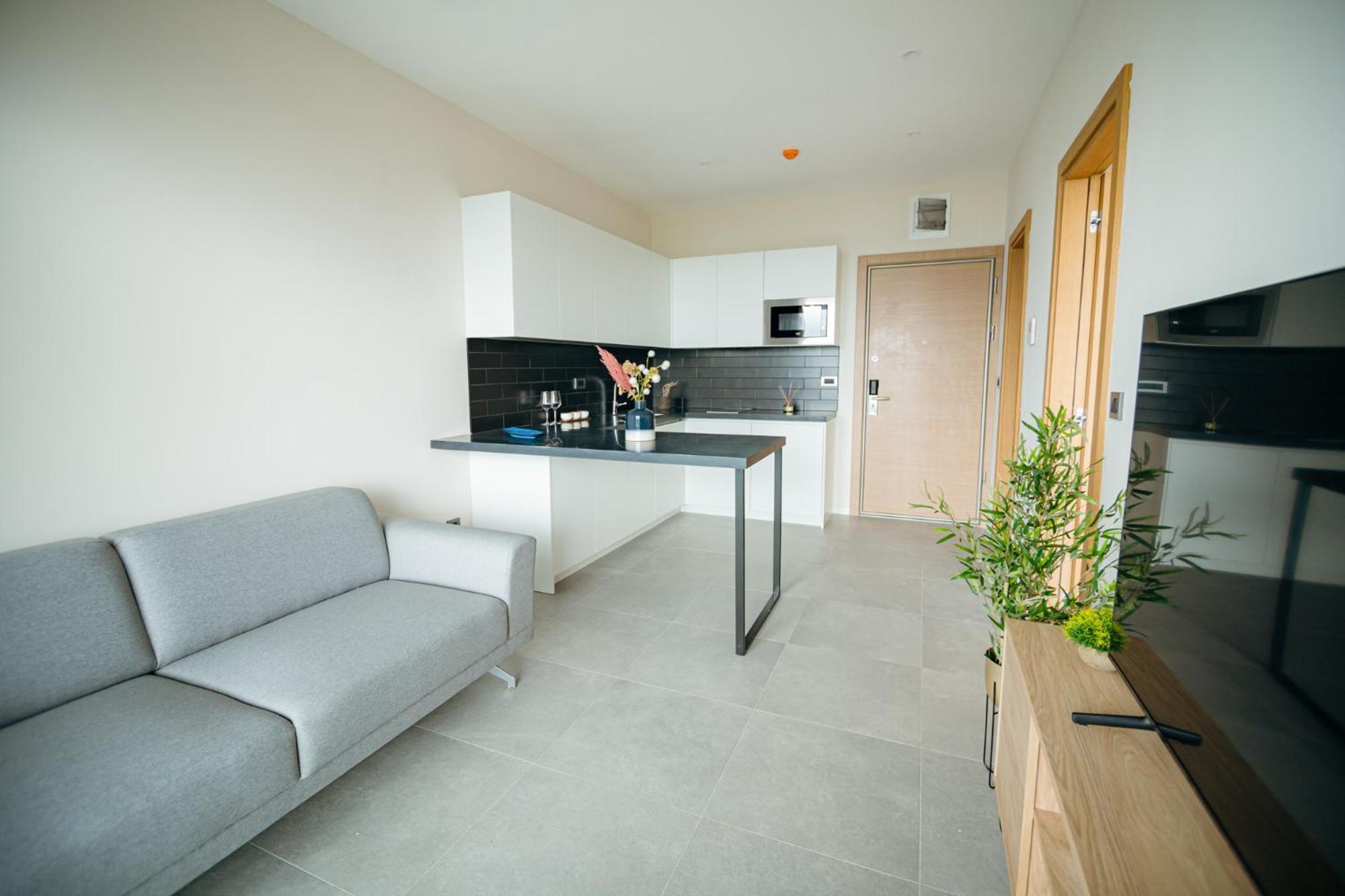 Royal Blue & Residences Hotel