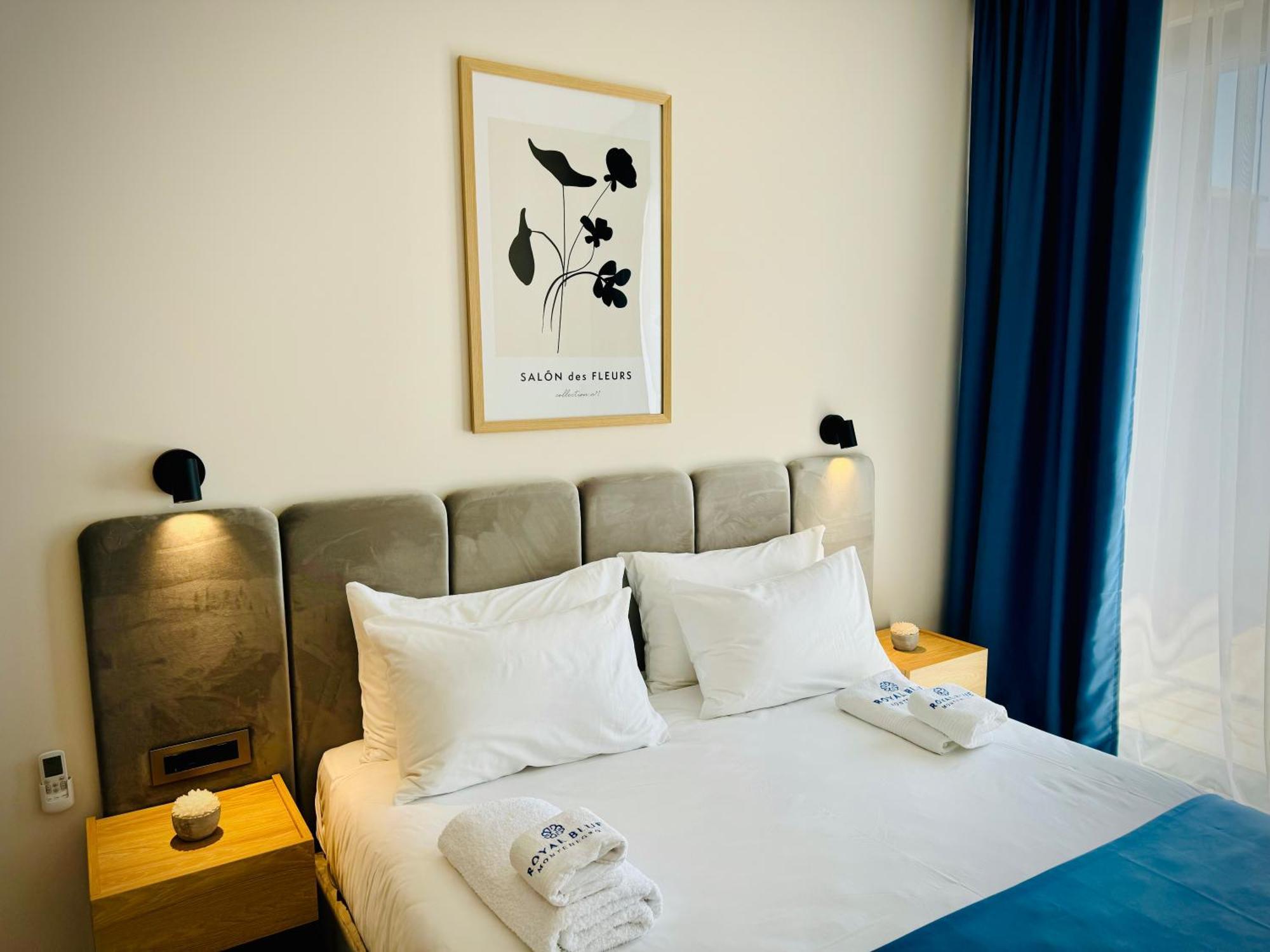 Royal Blue & Residences Kavac