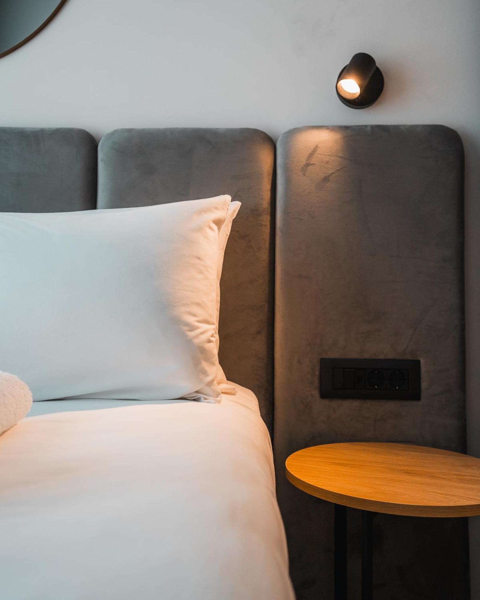 Royal Blue & Residences Hotel *