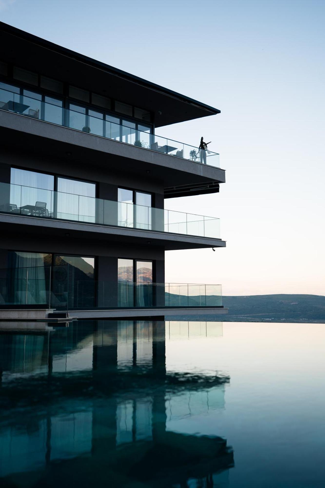 Hotel Royal Blue & Residences *